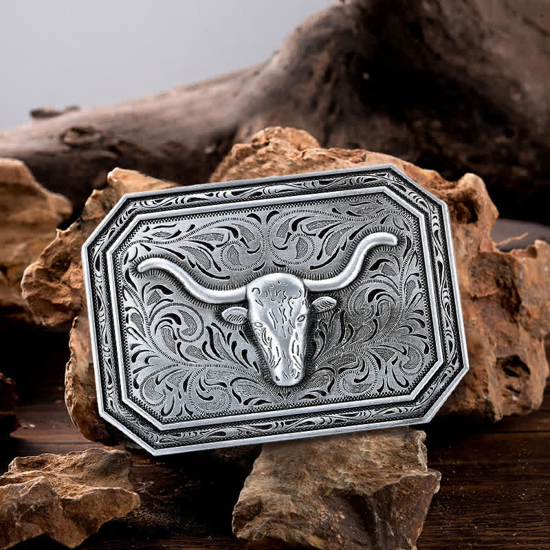 Cintura in pelle fai da te semplice con fibbia a testa di toro Longhorn da uomo