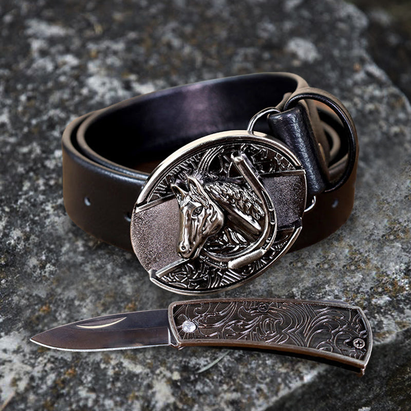 Cintura da uomo in pelle con testa di cavallo e coltello pieghevole