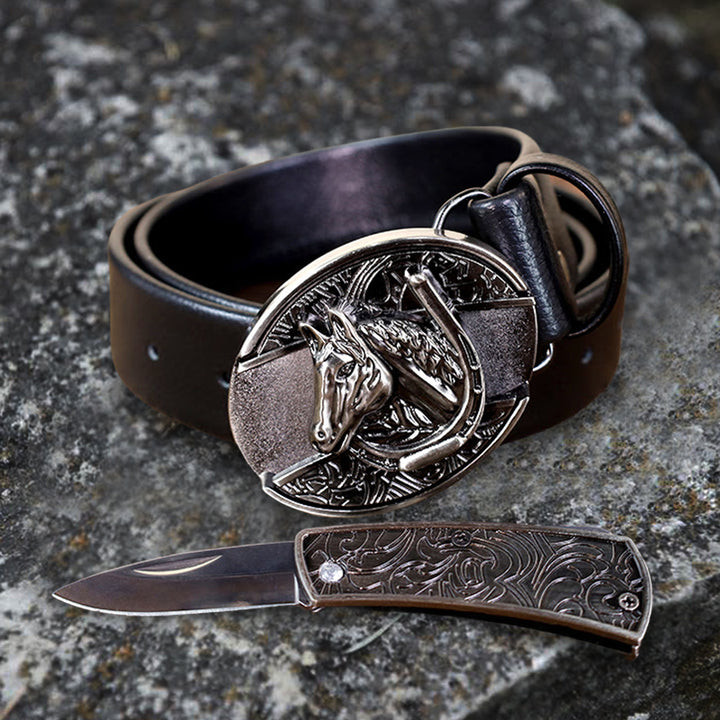 Cintura da uomo in pelle con testa di cavallo e coltello pieghevole