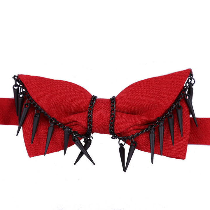 Papillon con nappe a catena con rivetti in stile punk da uomo