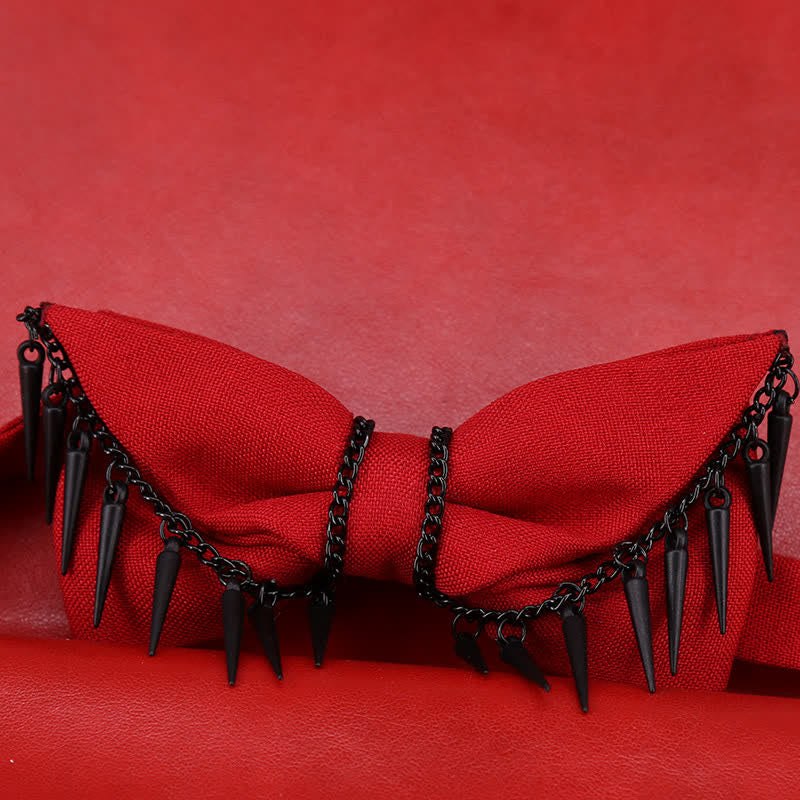 Papillon con nappe a catena con rivetti in stile punk da uomo