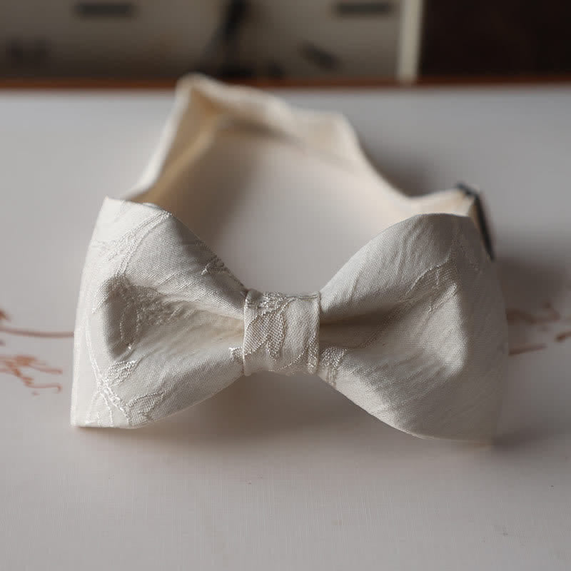 Papillon elegante da uomo in tinta unita bianco avorio