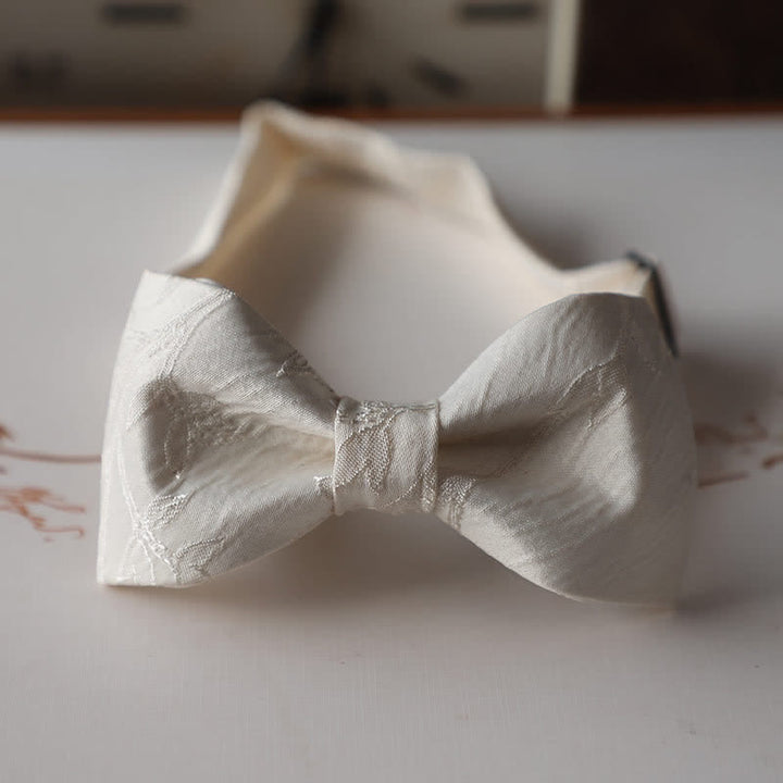 Papillon elegante da uomo in tinta unita bianco avorio