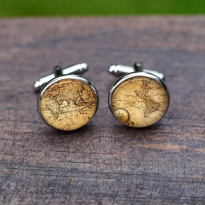 Gemelli da uomo con mappa delle città del mondo vintage