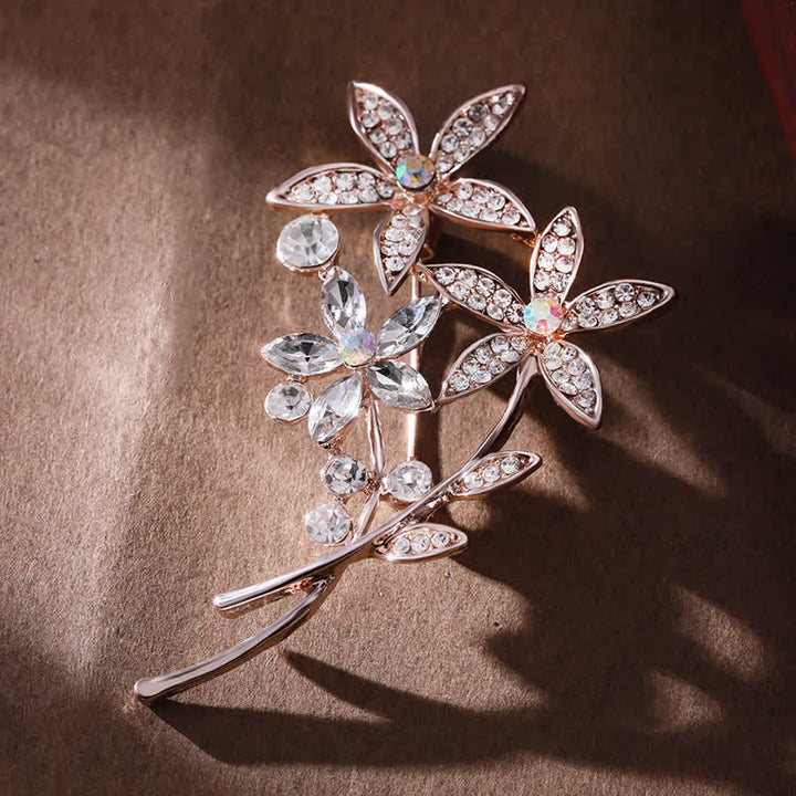 Spilla da donna con fiore di strass scintillanti