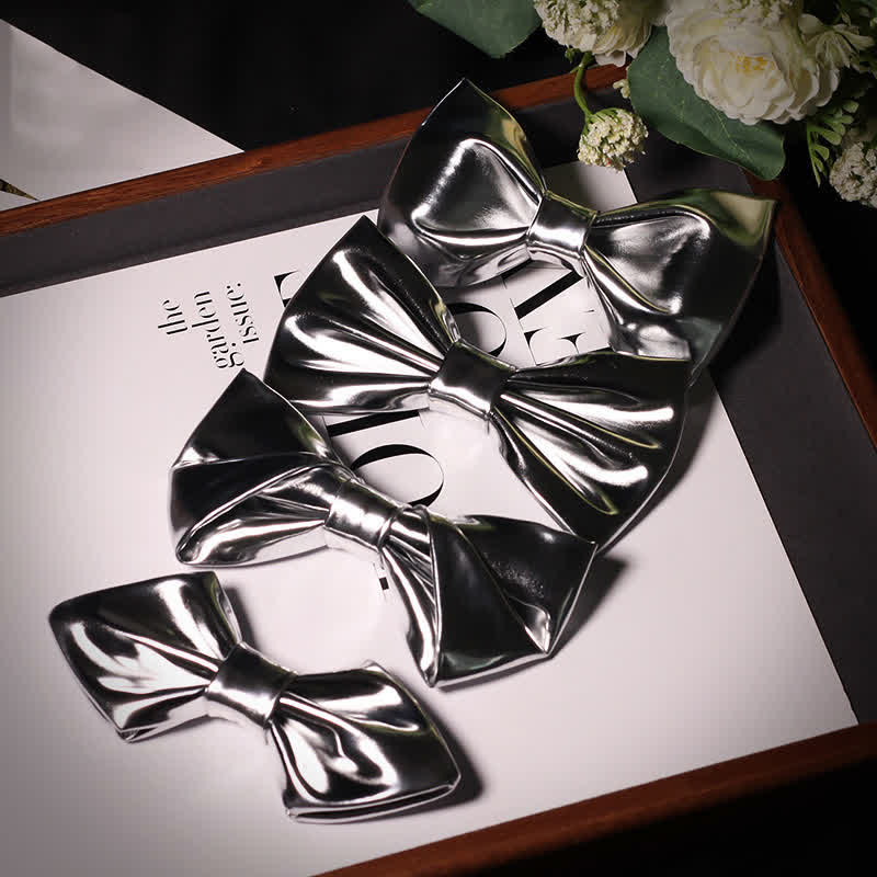 Papillon in pelle grigio argento metallizzato stile moderno da uomo
