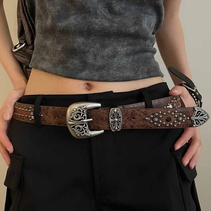 Cintura da donna in pelle con borchie a forma di freccia marrone