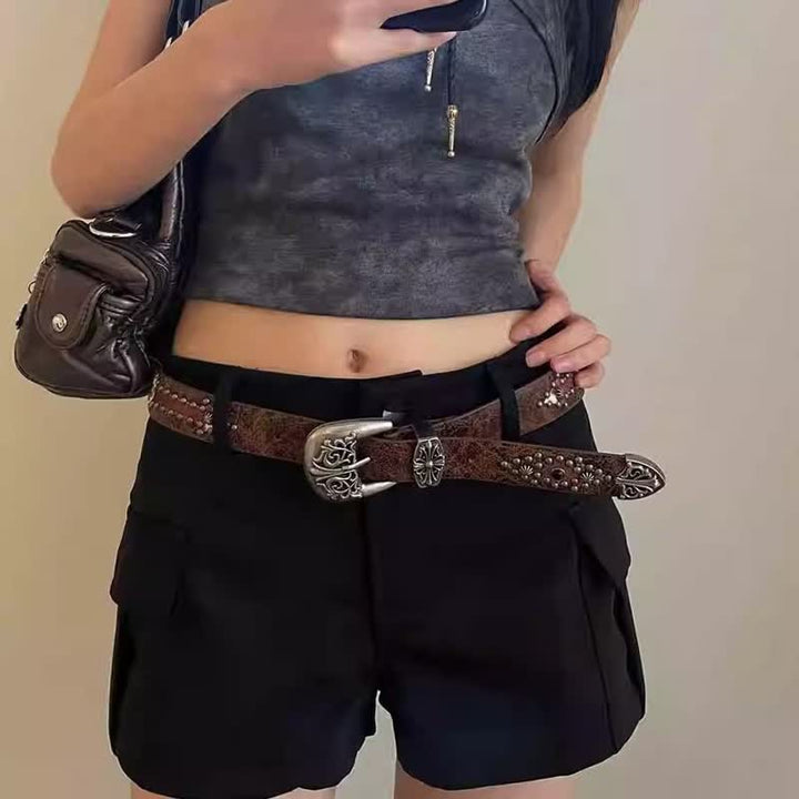 Cintura da donna in pelle con borchie a forma di freccia marrone