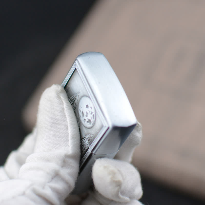 Accendino ricaricabile a butano con mola Howling Wolf