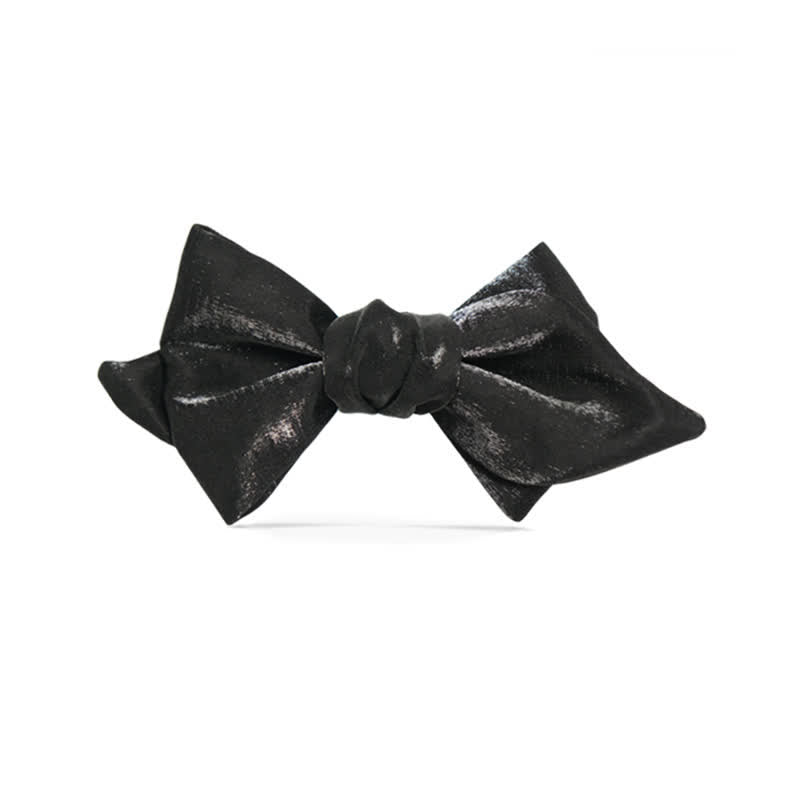 Papillon da uomo a forma di barba giocosa, nero lucido