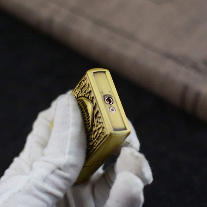 Accendino a butano ricaricabile con design a forma di grande teschio