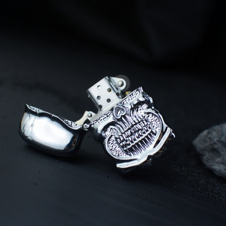 Accendino a cherosene ricaricabile con teschio armatura retrò resistente