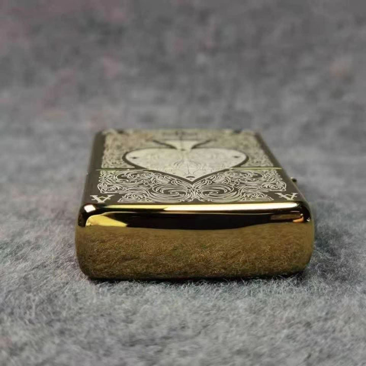 Accendino a cherosene ricaricabile con motivo laser Ace of Spades