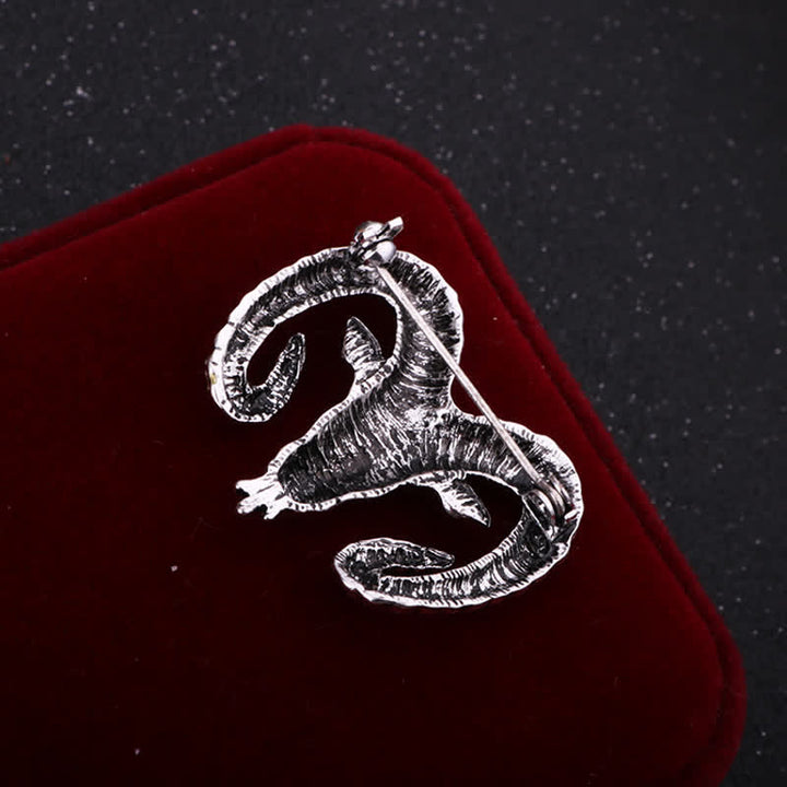Spilla con testa di ariete da uomo, accessorio per animali