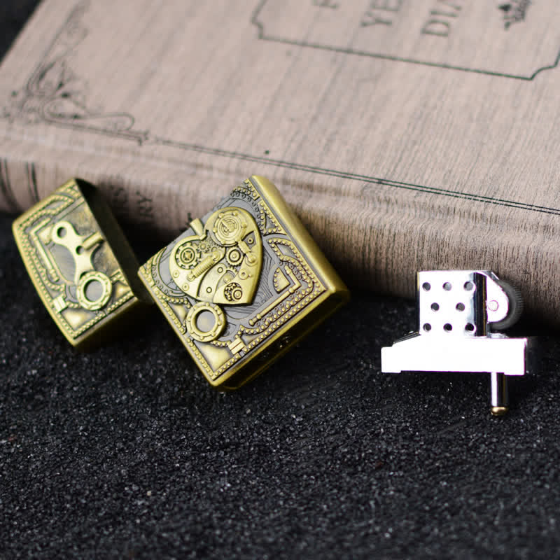 Accendino a butano ricaricabile con design a cuore in rilievo meccanico