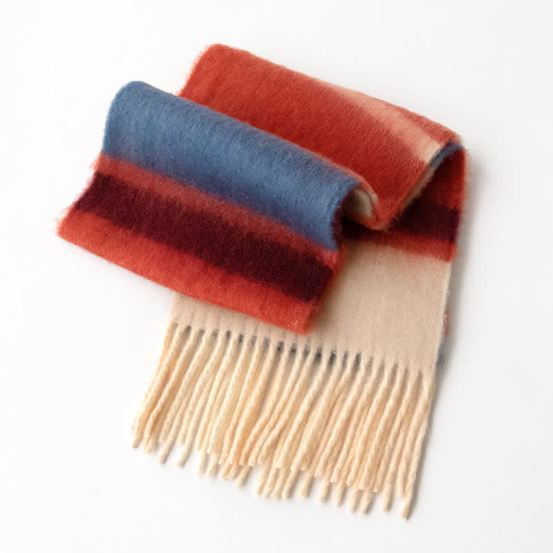 Sciarpa unisex in mohair con nappe a contrasto di colore arcobaleno