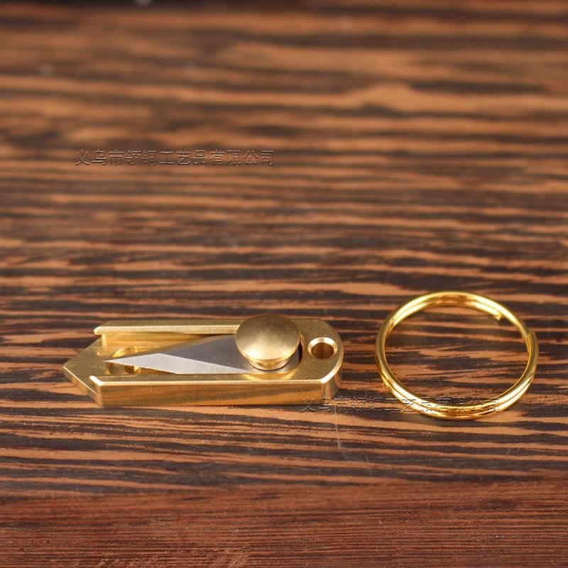Portachiavi con lama a spinta in ottone mini EDC Tool