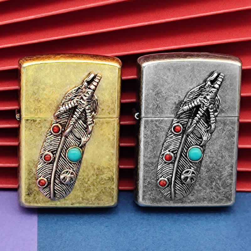 Accendino a cherosene ricaricabile in finto turchese con piuma d'aquila