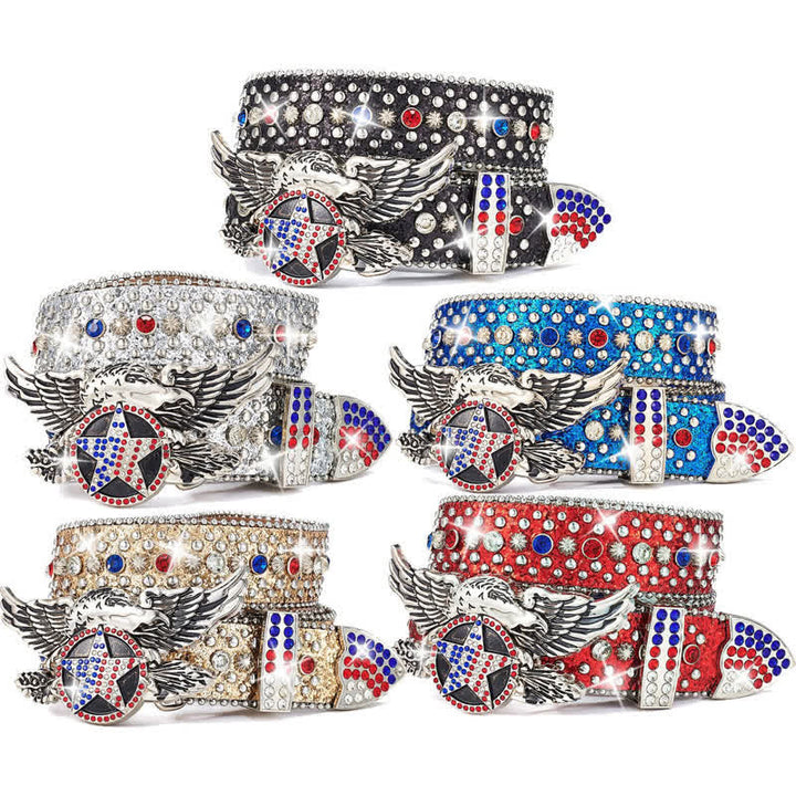 Cintura in pelle con borchie e paillettes a stella rossa e blu con fibbia aquila