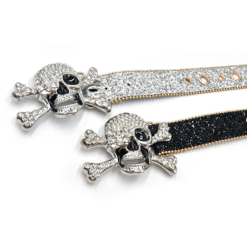Cintura in pelle con paillettes e fibbia a forma di teschio e perline dorate