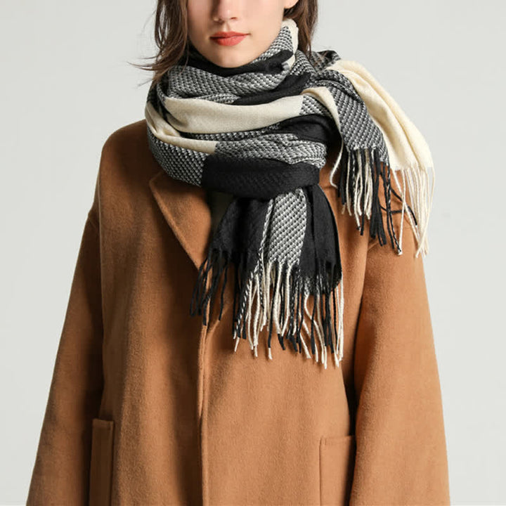 Sciarpa invernale calda a righe con frange unisex
