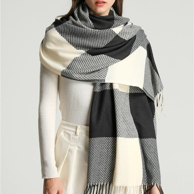 Sciarpa invernale calda a righe con frange unisex