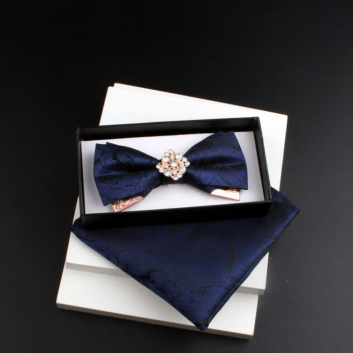 Set di 2 papillon con decorazioni in metallo dorato e motivo Paisley a doppio strato da uomo