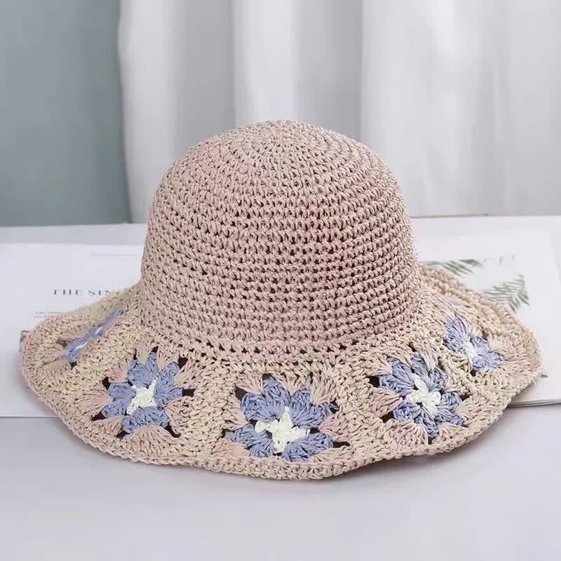 Cappello da donna in paglia pieghevole intrecciato all'uncinetto floreale