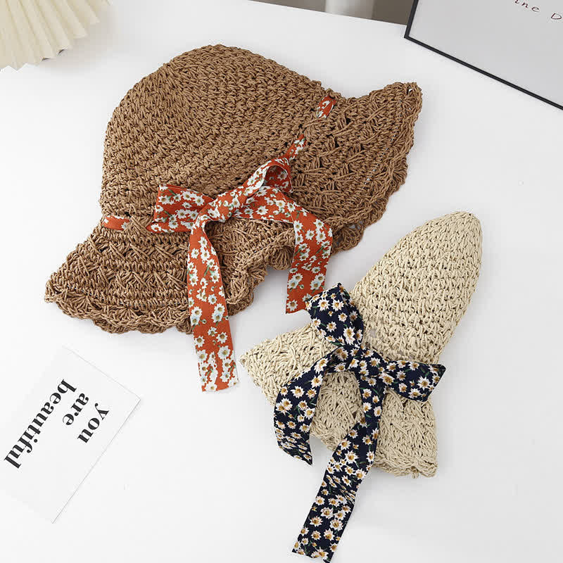 Cappello di paglia pieghevole con decorazione floreale a nastro da donna