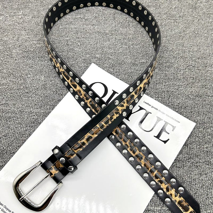 Cintura da donna con stampa leopardata e cintura in pelle con rivetti