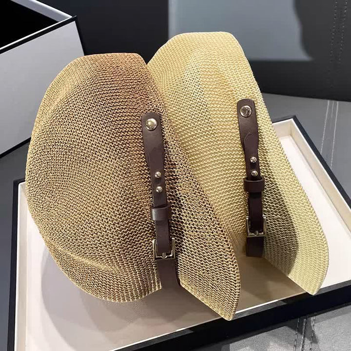 Cappello da spiaggia in paglia con decorazione in pelle intrecciata da donna