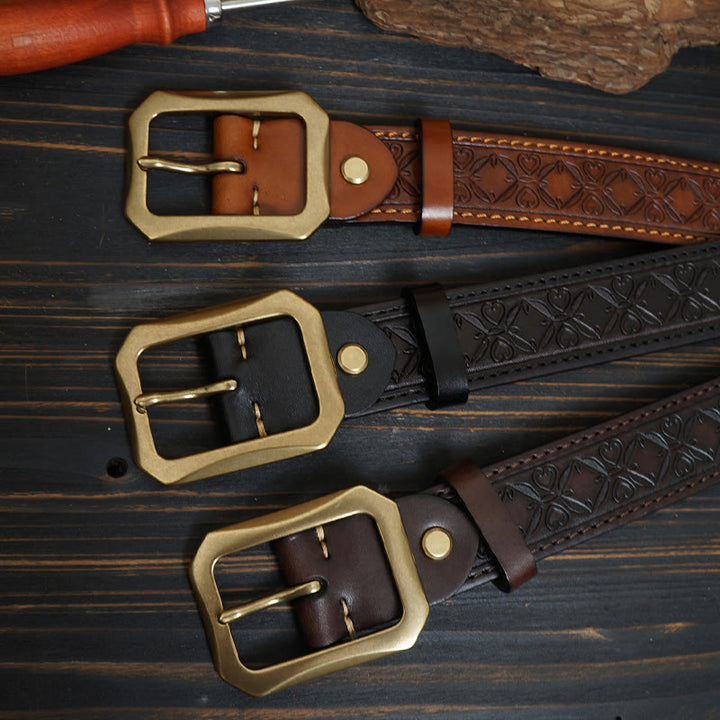 Cintura in pelle cucita con fibbia in ottone massiccio