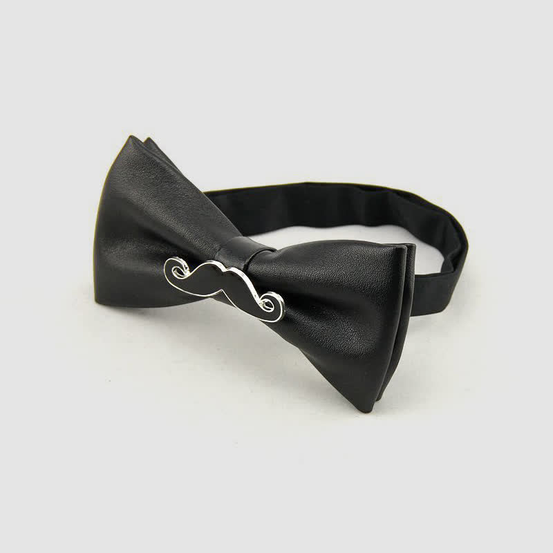 Papillon in pelle con baffi in metallo da uomo