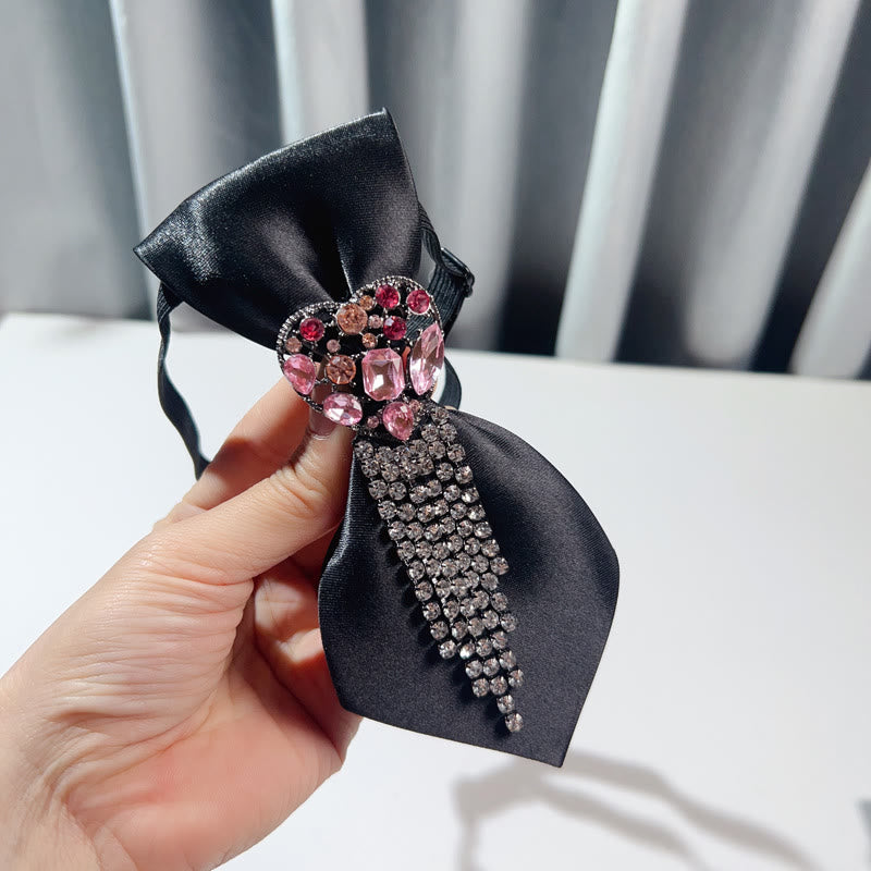 Cravatta nera con nappa tempestata di diamanti a forma di cuore - image 1