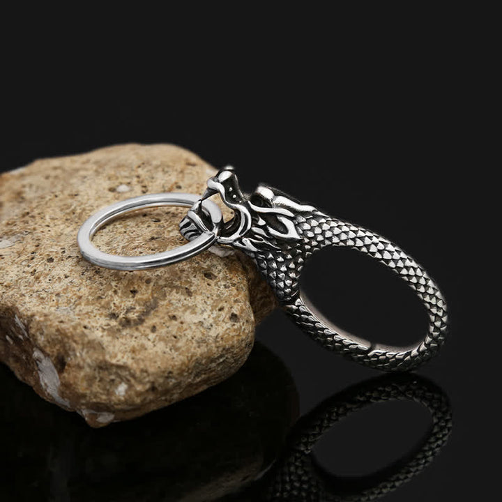 Delicato portachiavi in argento antico con testa di drago - image 3