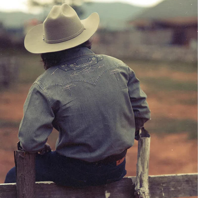 Camicia da cowboy western in denim lavato ricamato Gambler - image 3