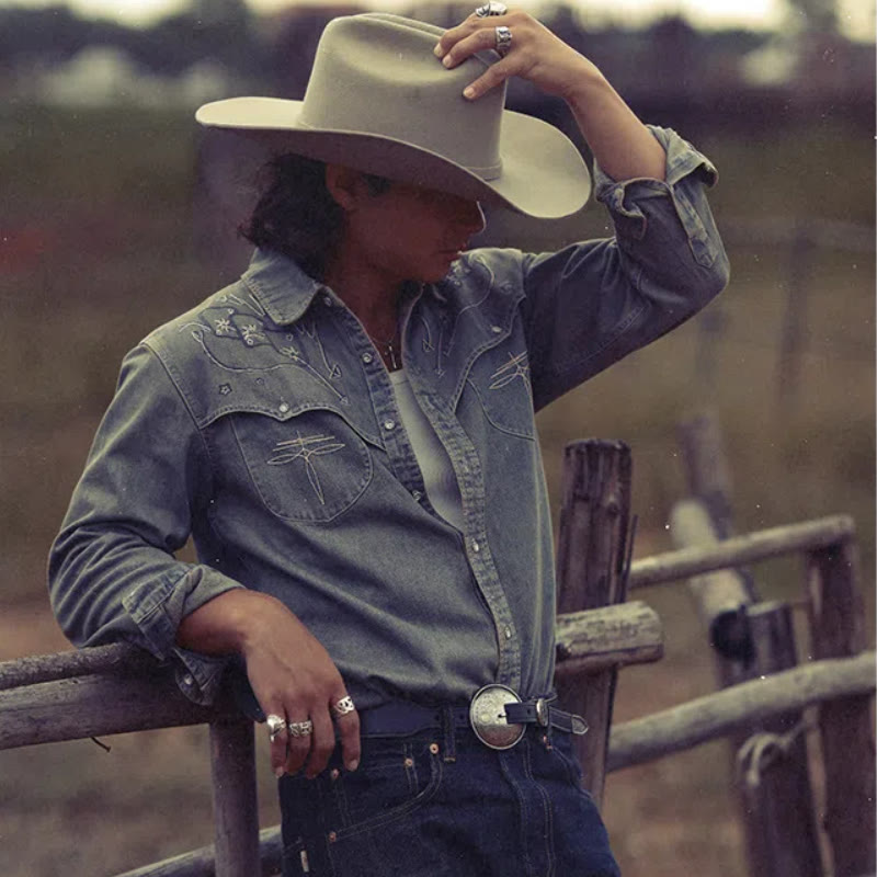 Camicia da cowboy western in denim lavato ricamato Gambler - image 2