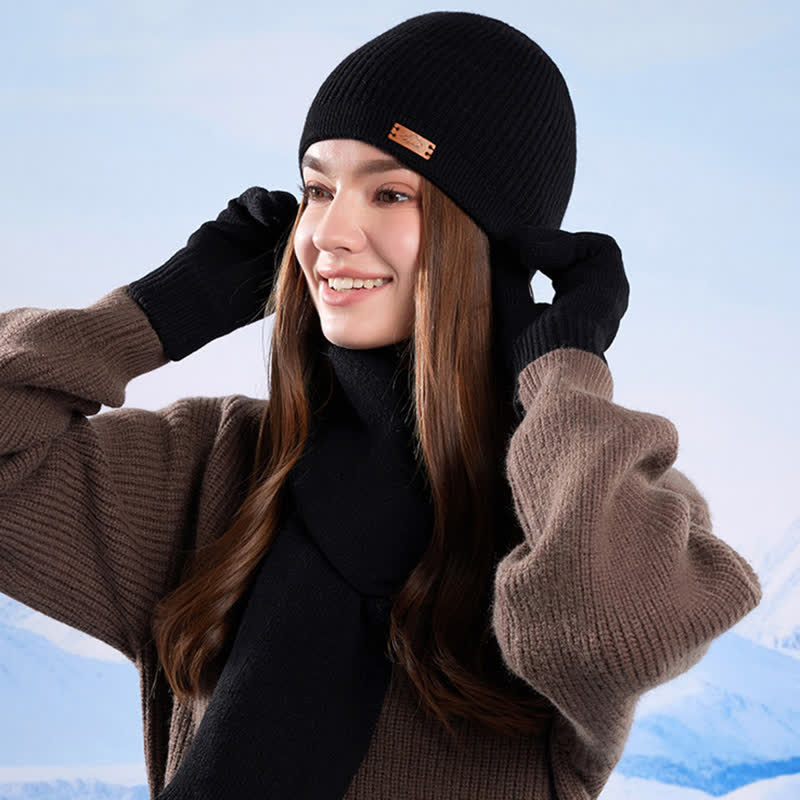 Set di 3 cappelli, sciarpe e guanti lavorati a maglia in tinta unita - image 19