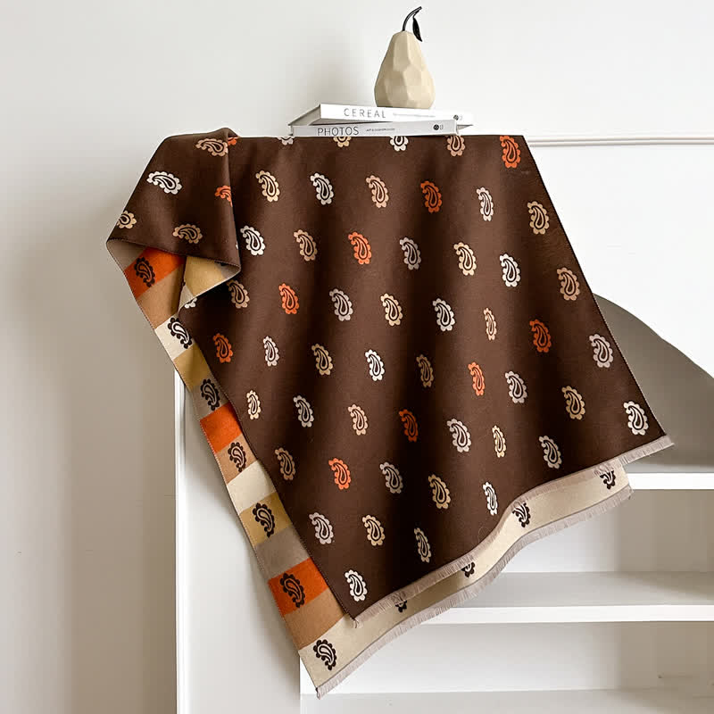 Sciarpa invernale calda con motivo paisley colorato e righe audaci - image 6