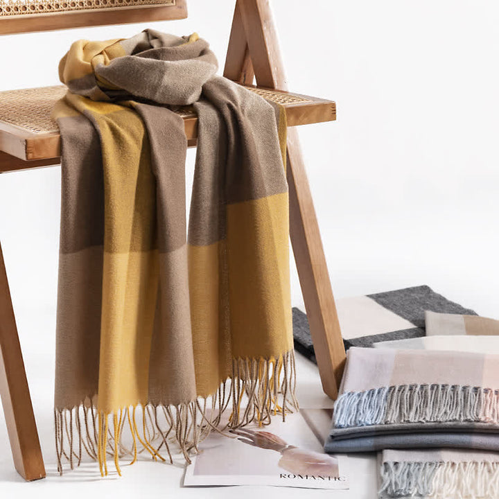 Sciarpa con nappe a quadri e scialle caldo da donna