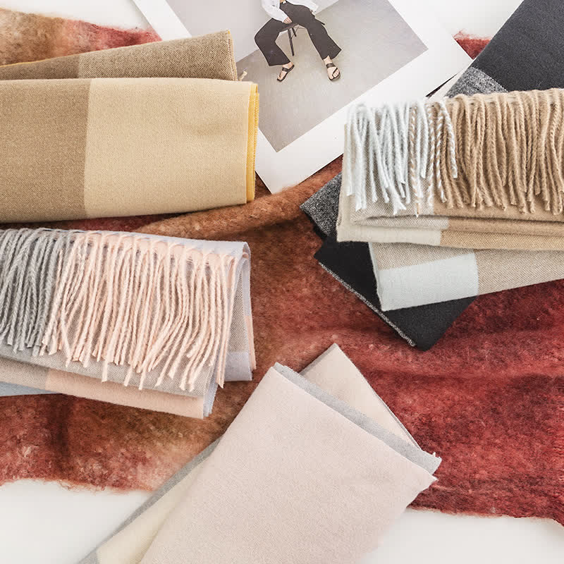 Sciarpa con nappe a quadri e scialle caldo da donna