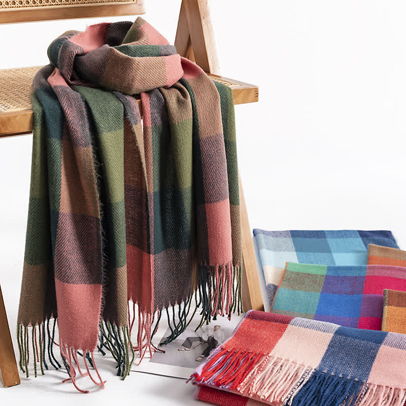 Sciarpa con frange dai colori vivaci e brillanti da donna