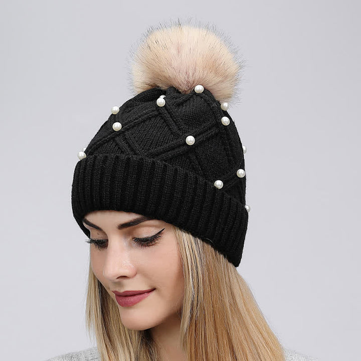 Cappello lavorato a maglia elasticizzata con pompon e perle carine da donna