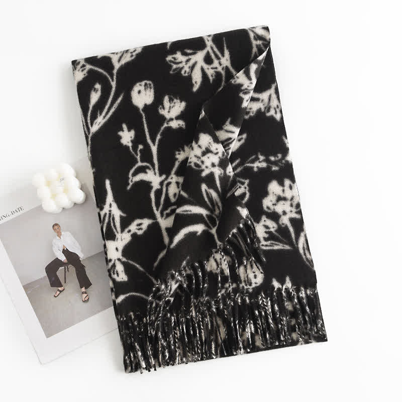 Sciarpa botanica con fiori dolci color crema da donna