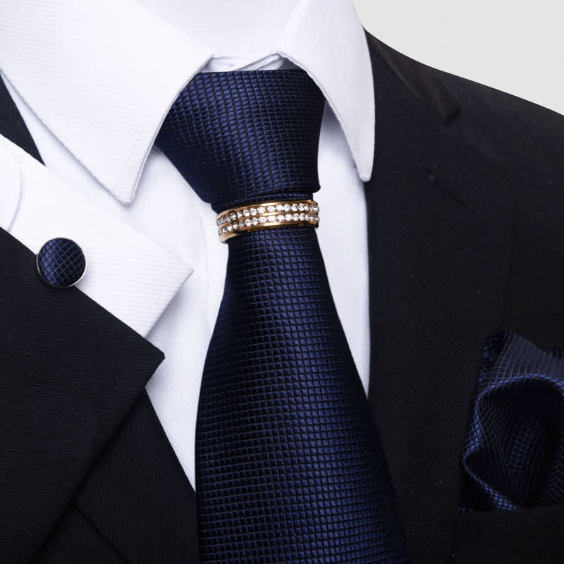 Set di 4 cravatte da uomo a micro-quadri con anello per cravatta