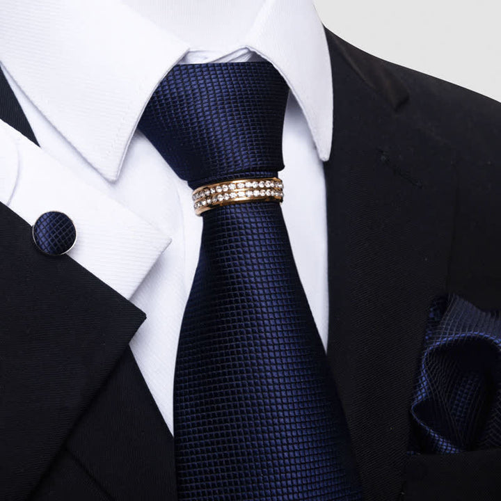 Set di 4 cravatte da uomo a micro-quadri con anello per cravatta