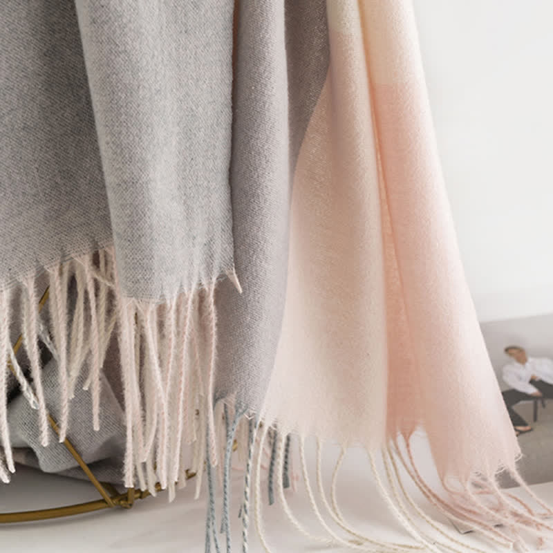 Sciarpa con nappe a quadri e scialle caldo da donna