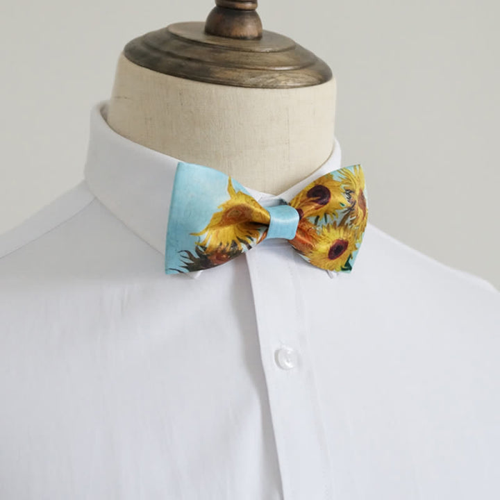Papillon con vaso di girasoli dipinto da uomo