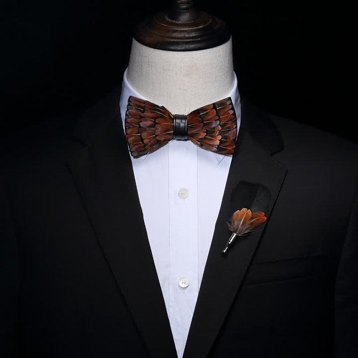 Papillon con piume marrone e nero per bambini con spilla da bavero - image 3