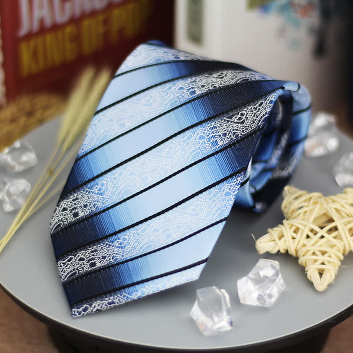 Cravatta da uomo a righe Paisley sfumate in tonalità di blu
